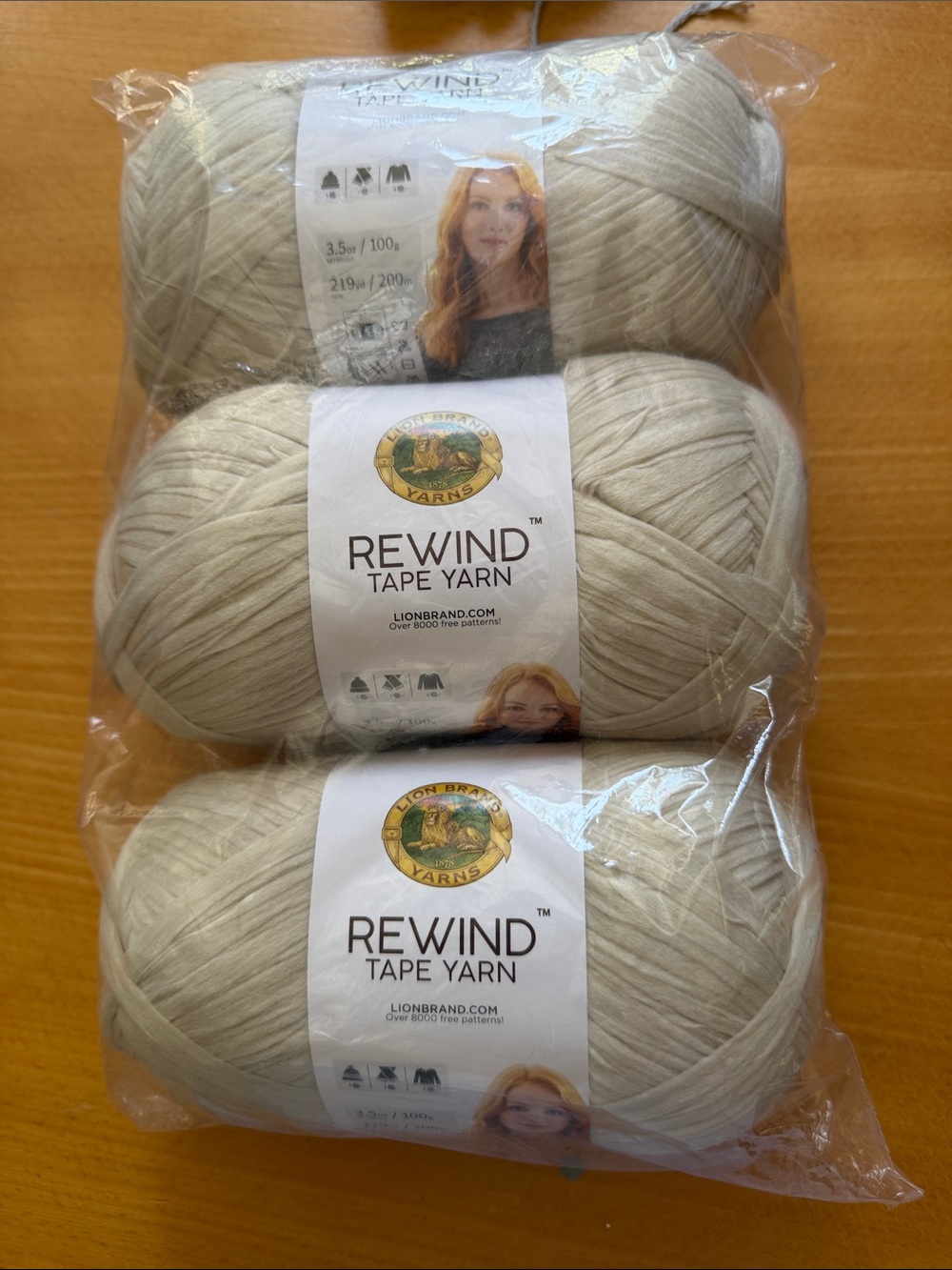 Lion Brand Rewind Tape Yarn - Cream